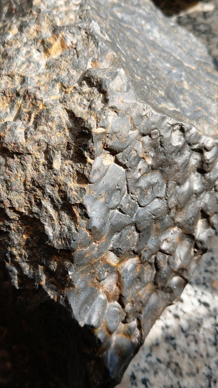 融化的石头 龟裂纹陨石2481克