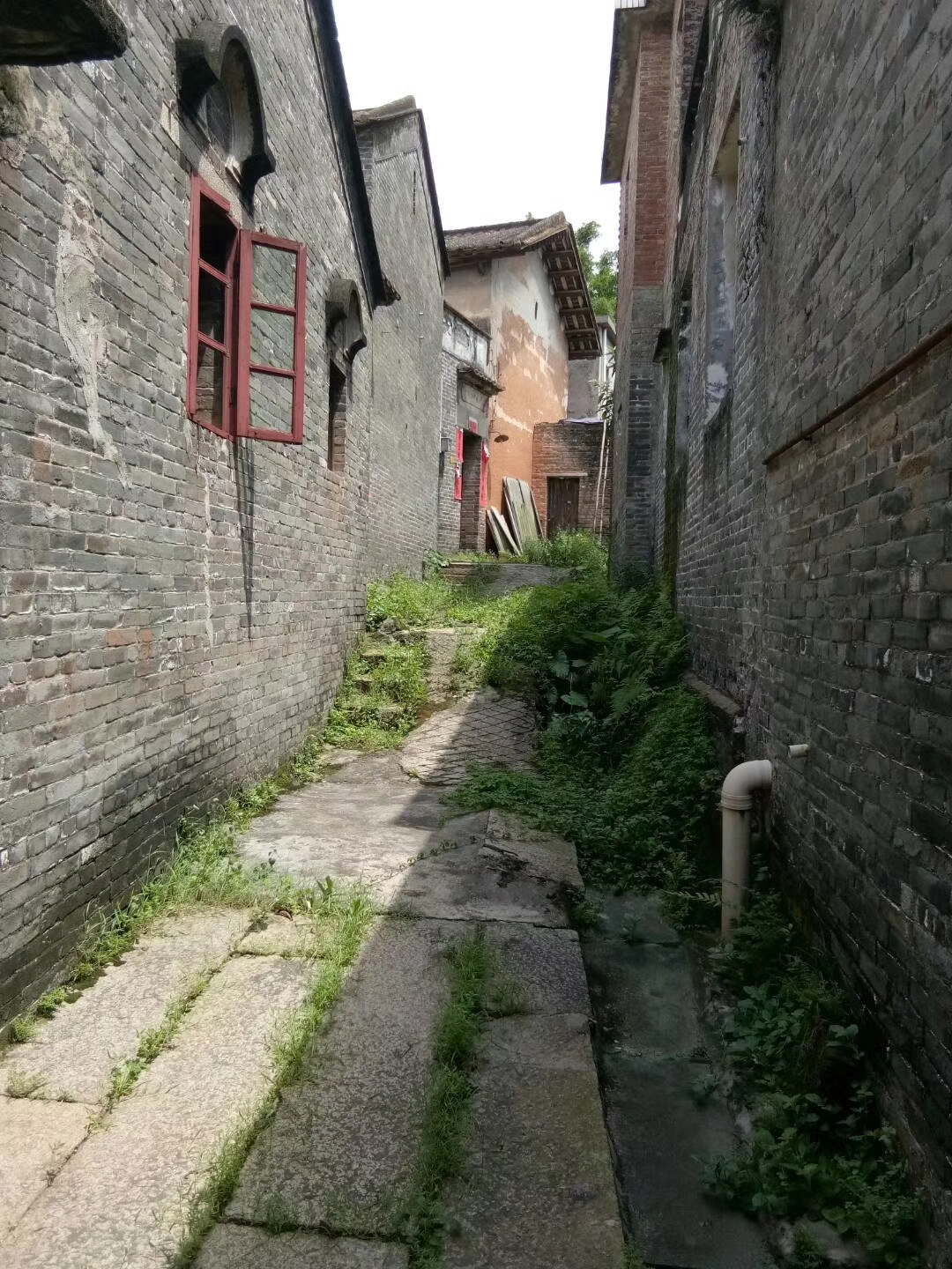 拍拍身边的烟火气息#在职场上,劳累一天之后,回到家