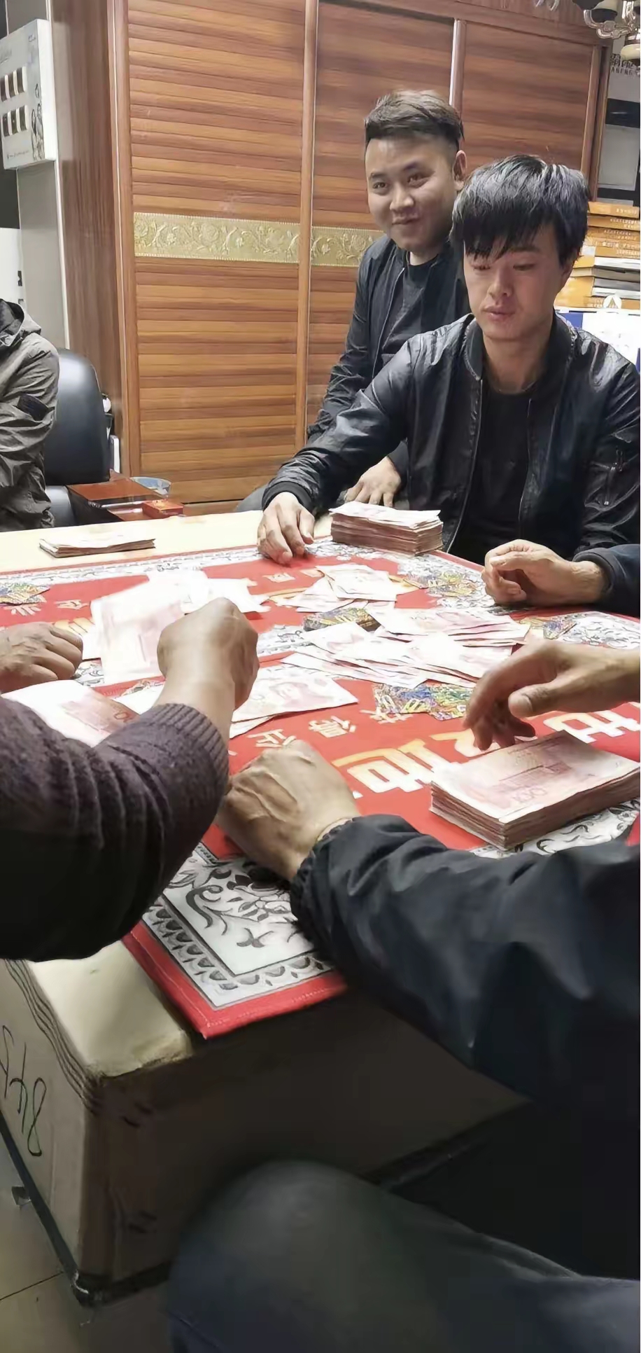 [呲牙][呲牙]