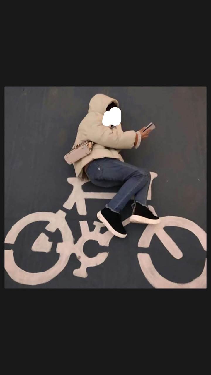朋友喝了点酒,说骑自行车回家#搞笑# #趣图搞笑# #搞笑趣图