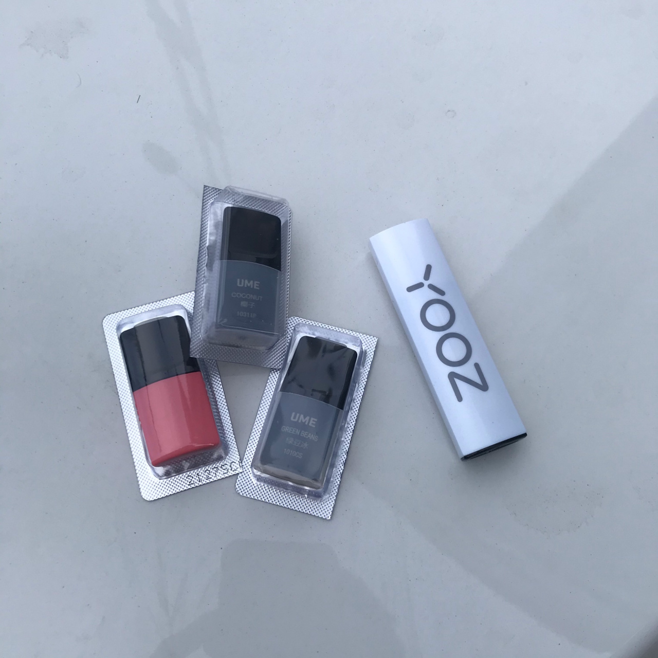 电子烟# inslite 对比 yooz mini inslite和yooz mini作为一个极具