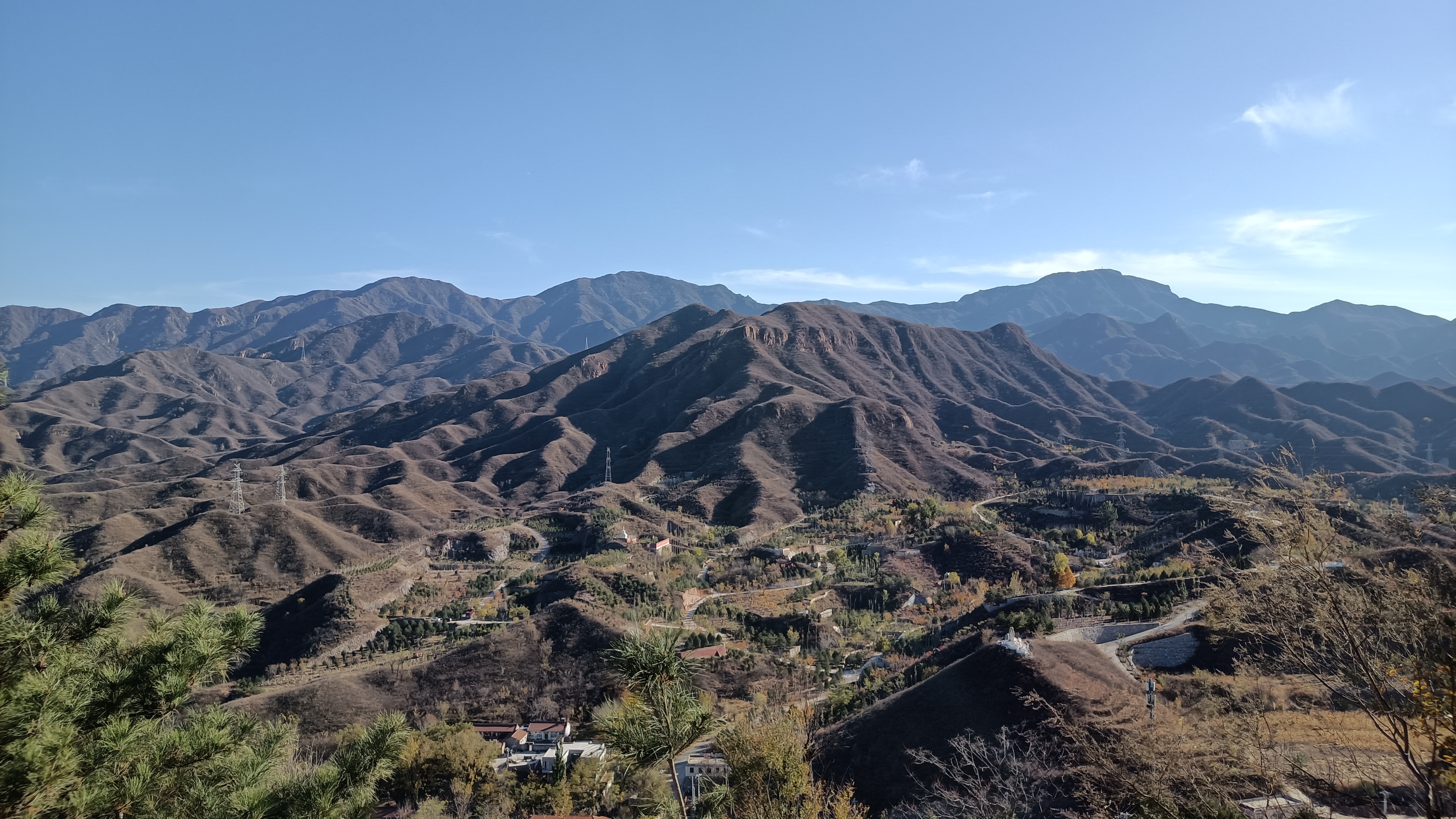 昌平棋盘山景区,虽然早有耳闻,但从未到处游览.这次经过南雁路,终于有