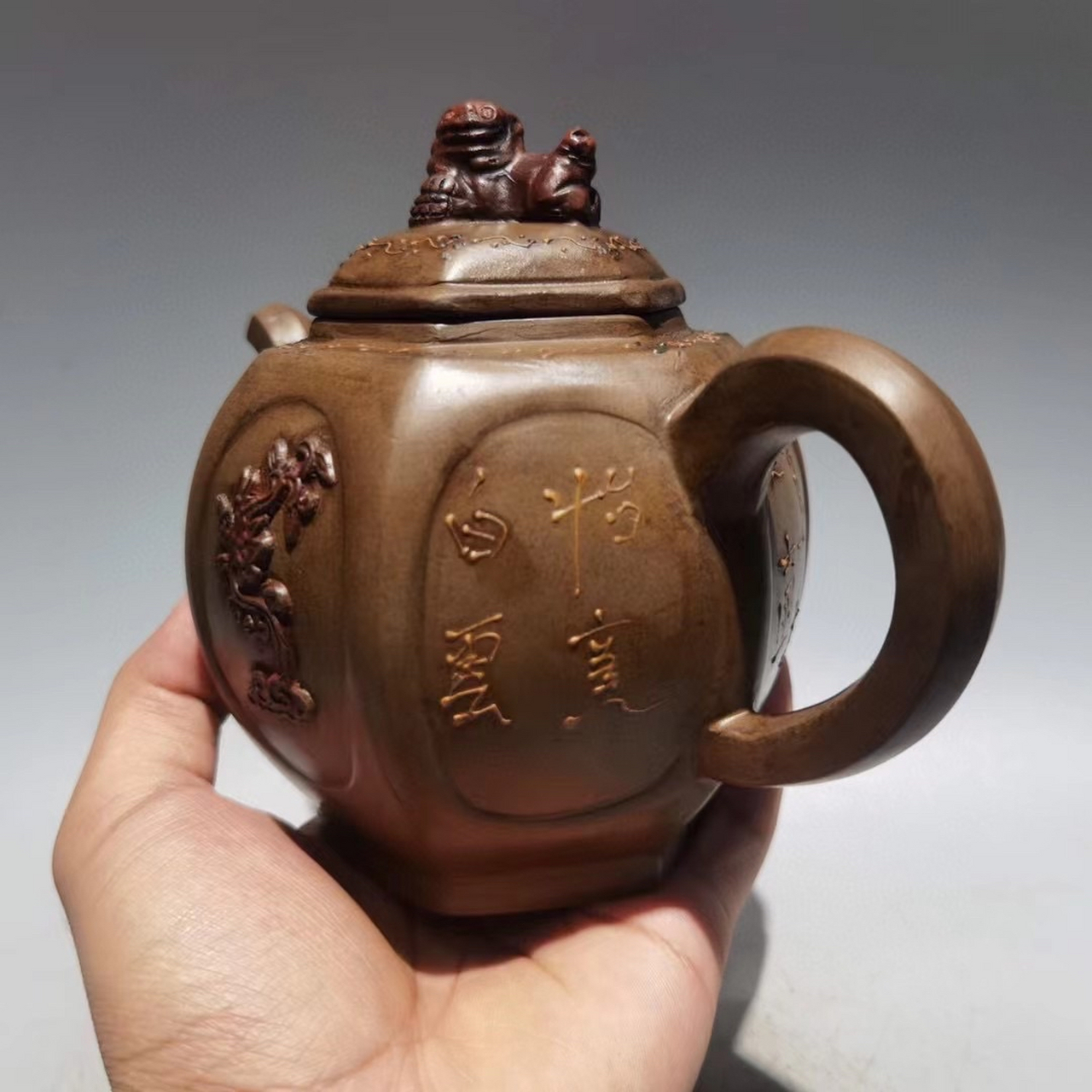 发一把清代乾隆年壶艺大师陈鸣远六方壶,古朴,大方,自然,逼真