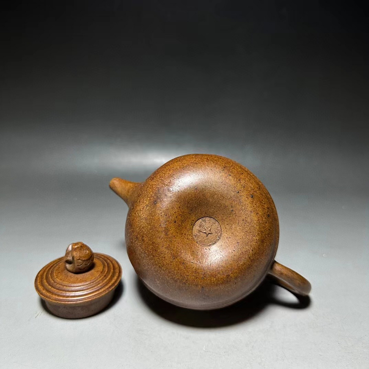 传世极品,中国工艺美术大师顾景舟鱼趣壶紫砂壶