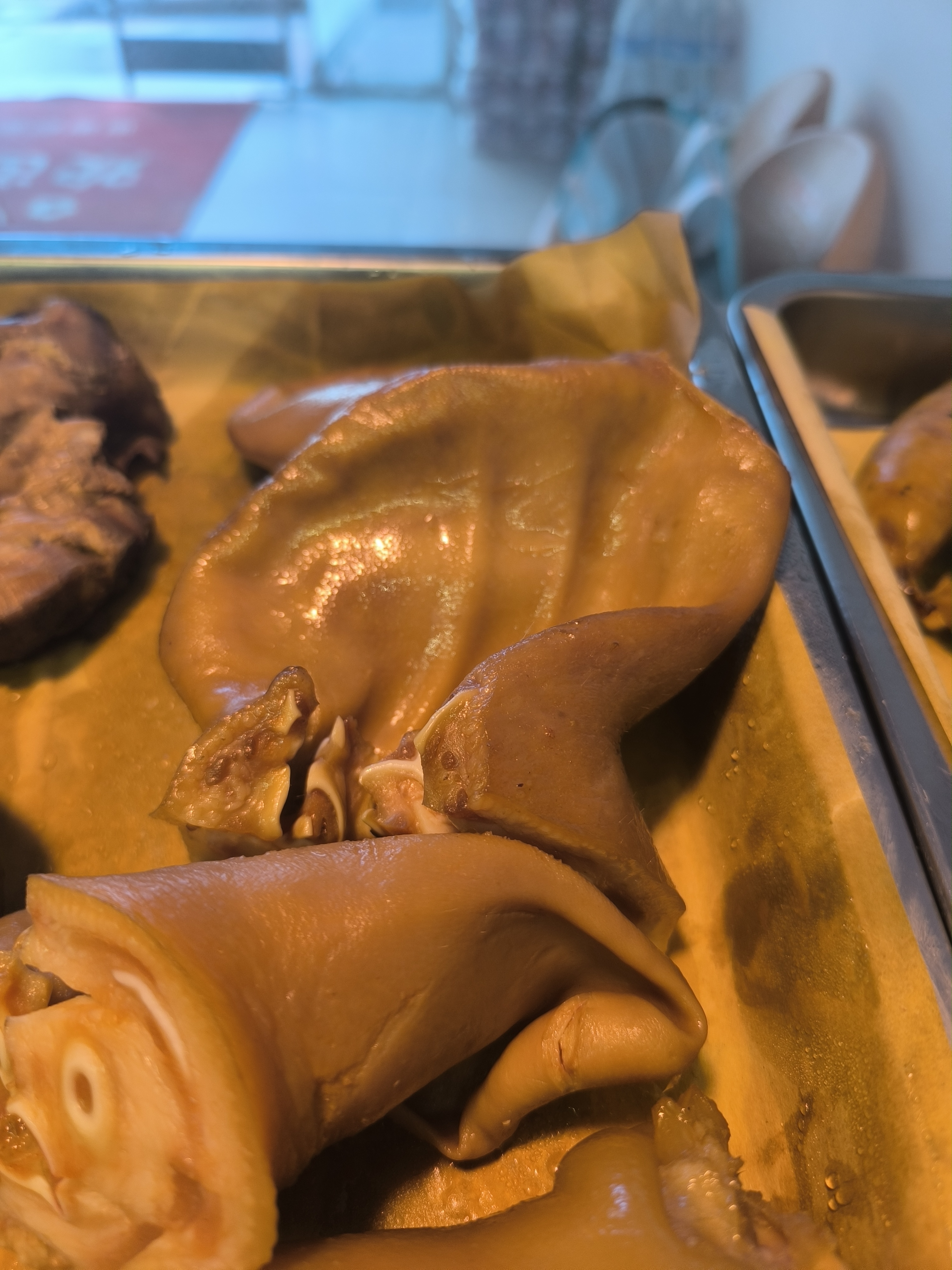 各种熟肉凉菜在安阳建安街易园西100米路北芳鑫卤味