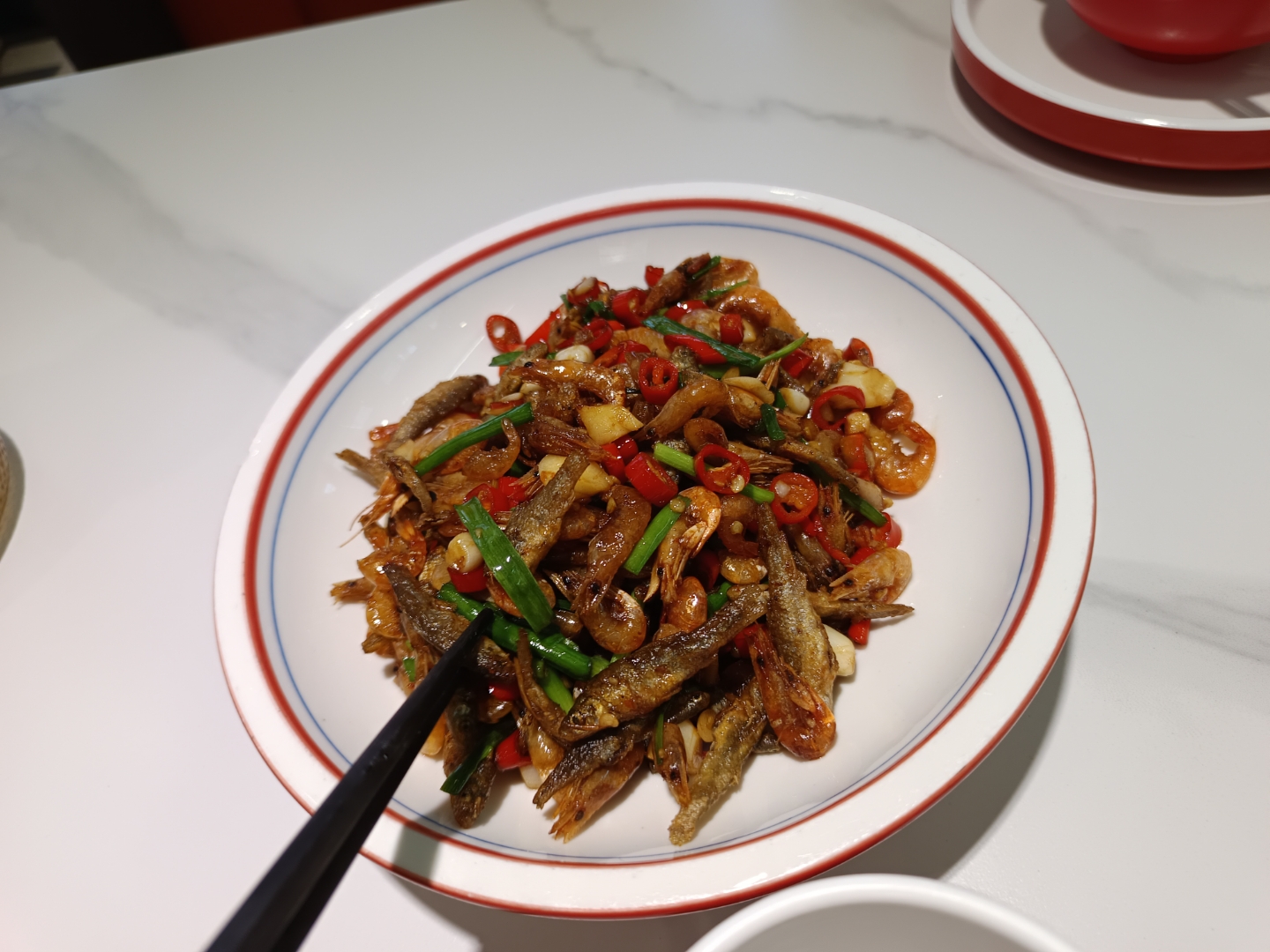 去过湖南的后遗症 今天特地在唐哥休息的时候去湘七公 可惜,小鱼小虾