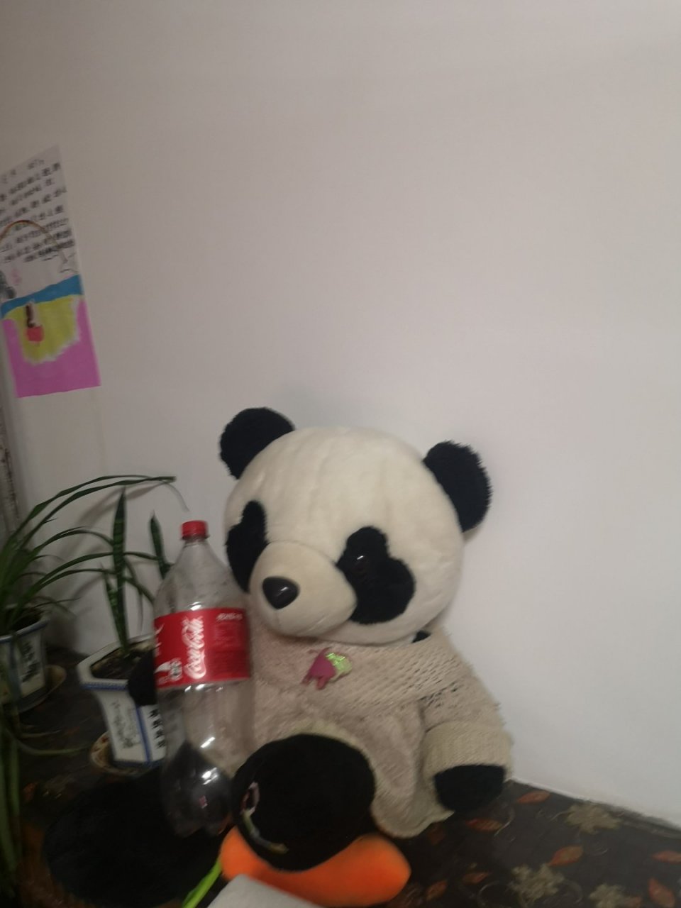 心情 今天我一个人在家里带孩子,好痛苦,孩子六个月了女孩,老是哭的
