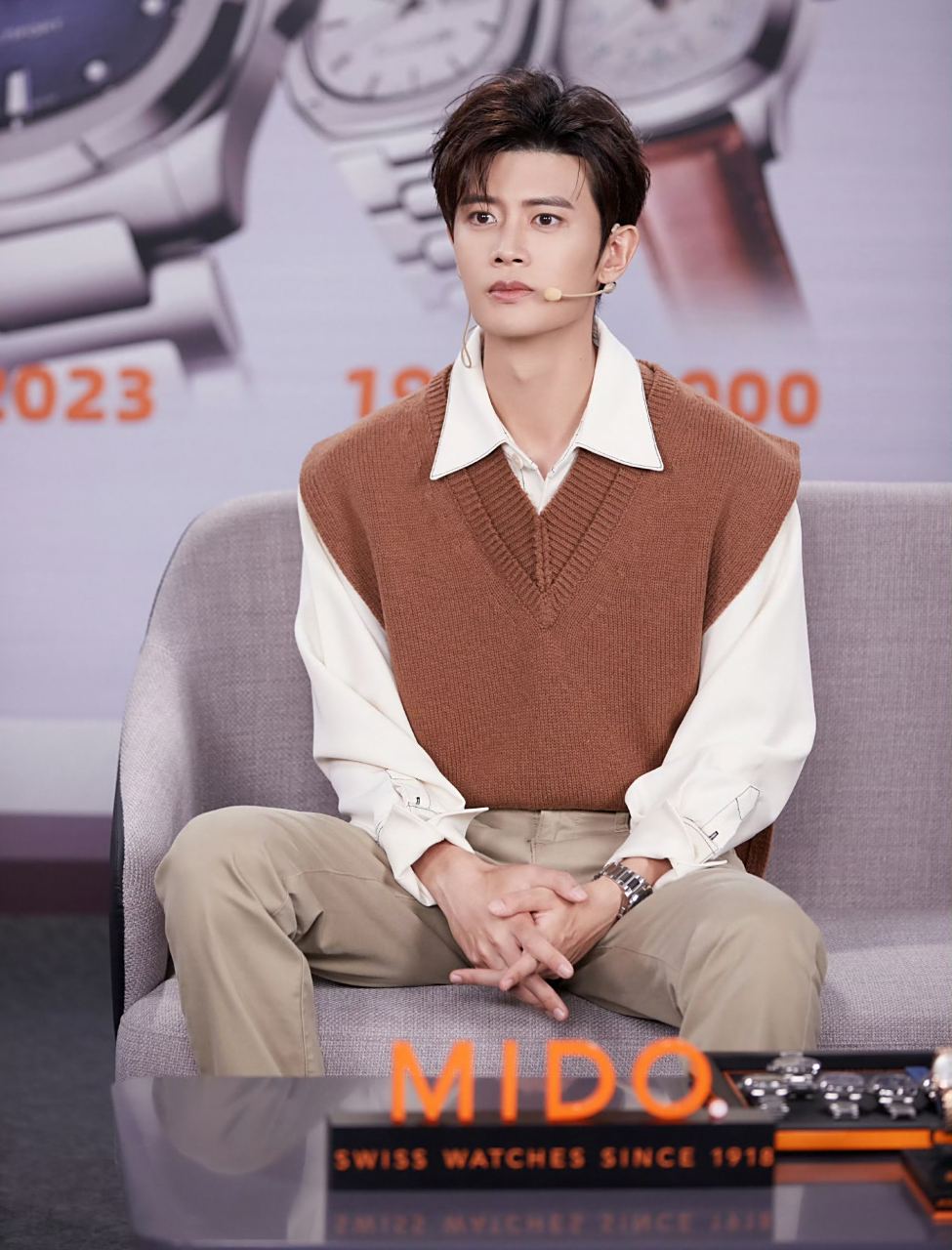 今日份的mido美度品牌代言人任嘉伦直播帅照000000#任嘉伦