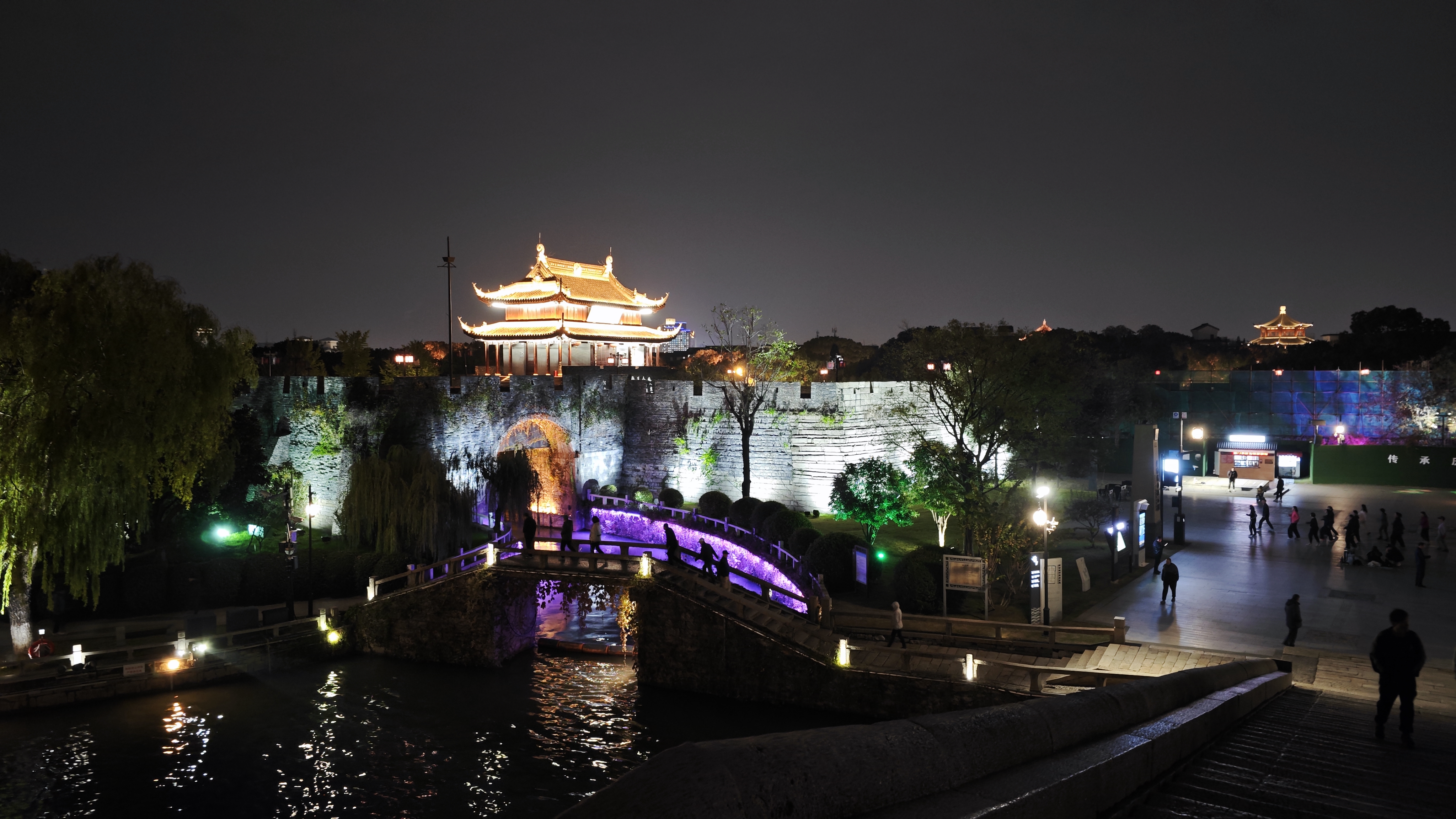 苏州盘门景区夜景图片