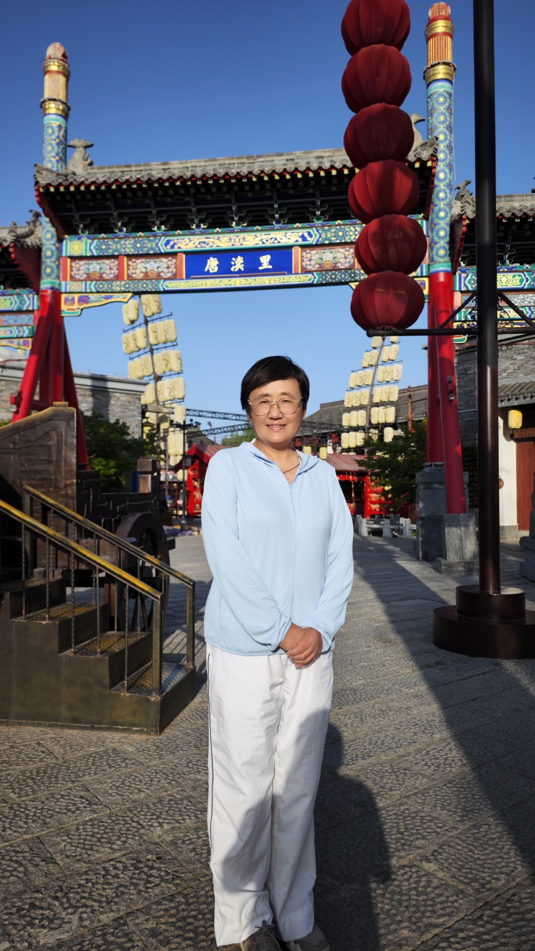 这座被岁月偏爱的仿唐街区,不似网红景点般昙花一