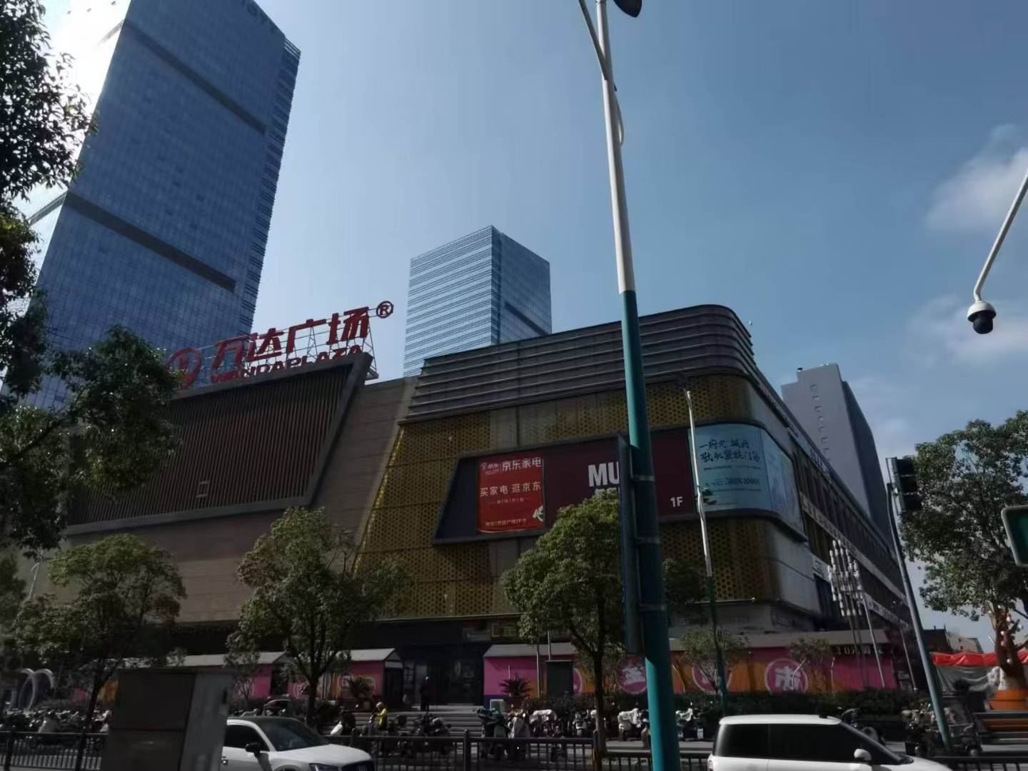 张家港万达广场牛腩饭,设备齐全,接手即可营业