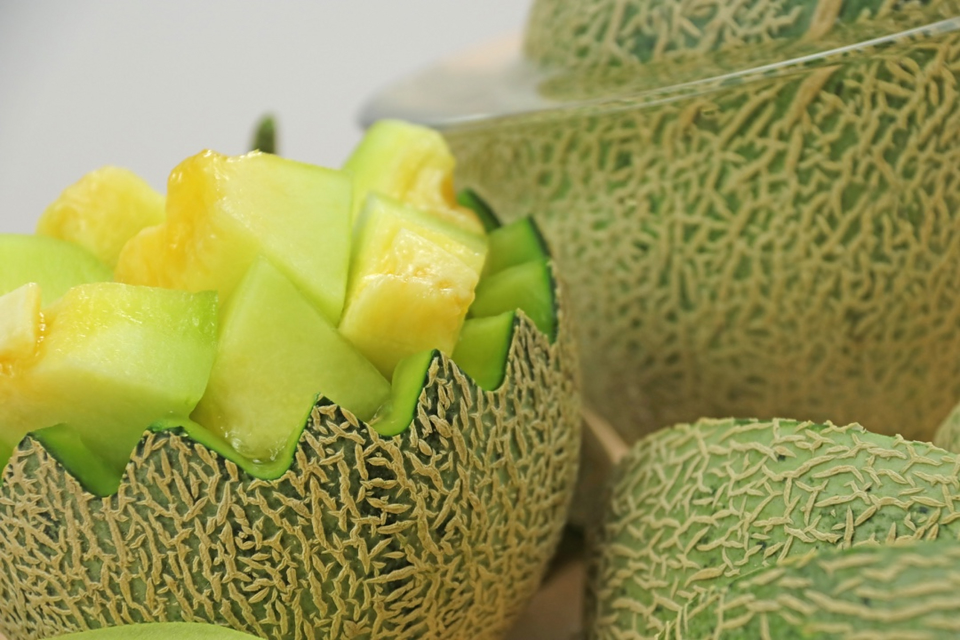 海南玫珑瓜90 绵软的果肉一口爆汁 尽管超甜却