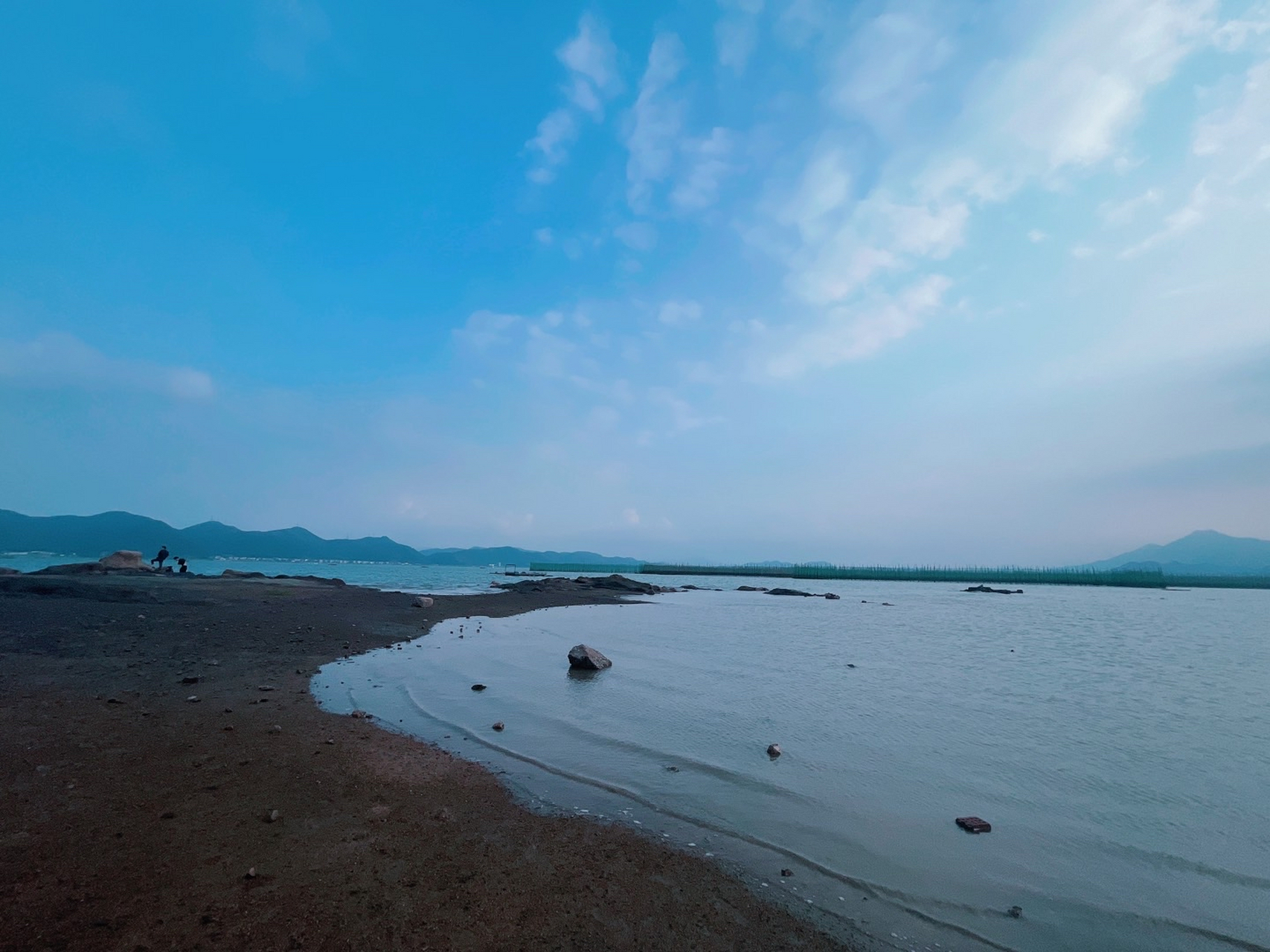 宁海西店石孔双山屿.涨潮时候,这里是海面.