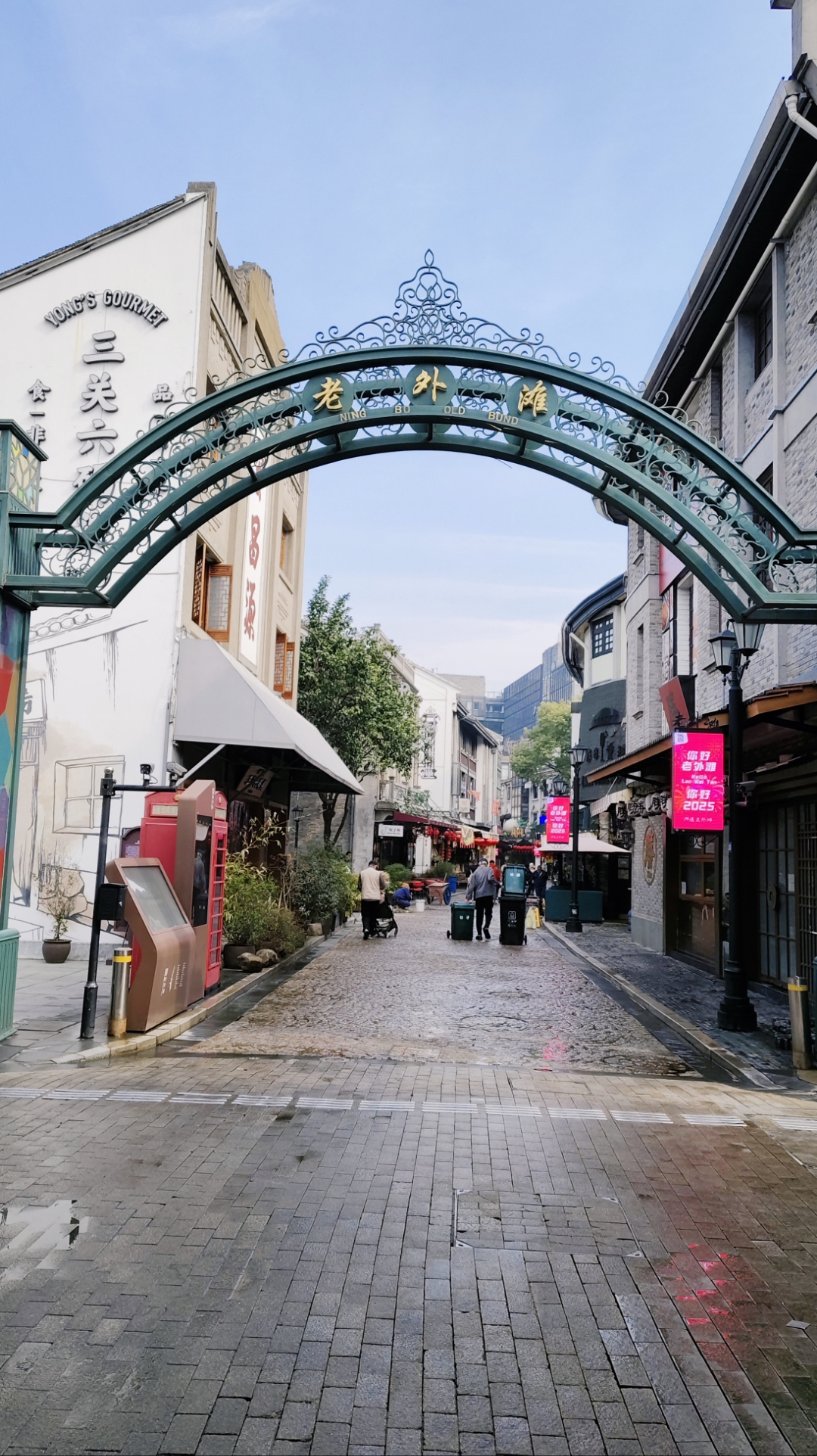 便捷的水路陆路等交通,吸引了大批宁波老外滩宁波老外滩景点图片宁波