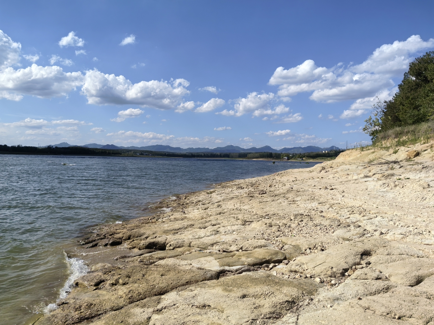 水天一色一一板桥水库