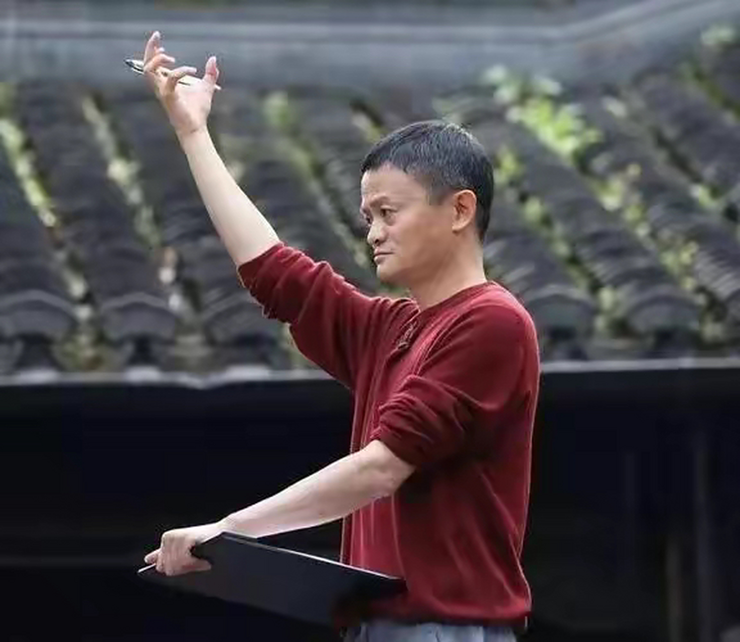 马云预测2023年下半年或将有六个大麻烦,老百姓最好早做打算!