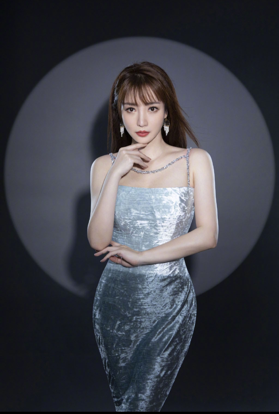 1,最近某个90流量花跟85流量花不对付,其实不是粉