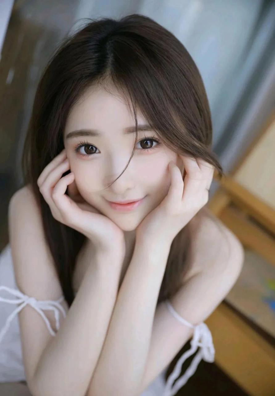 精致小脸蛋