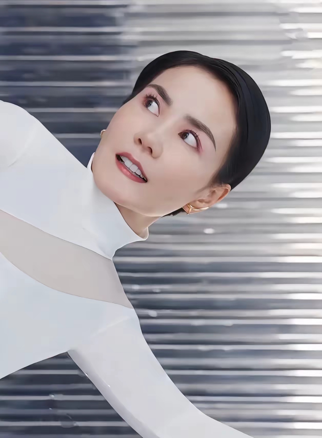 逐帧回放中.[爱慕]～ #王菲气质女神