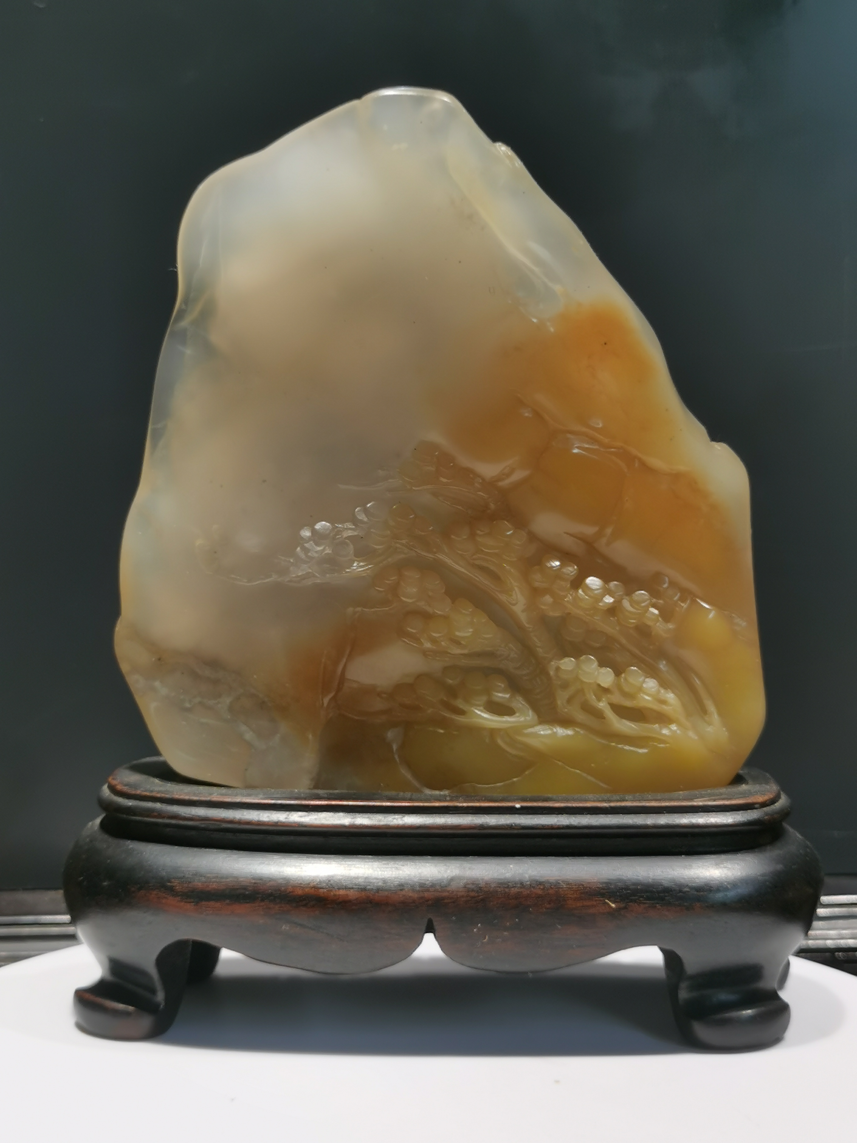 寿山石水晶冻石的产地主要位于中国福建省福州市的寿山乡