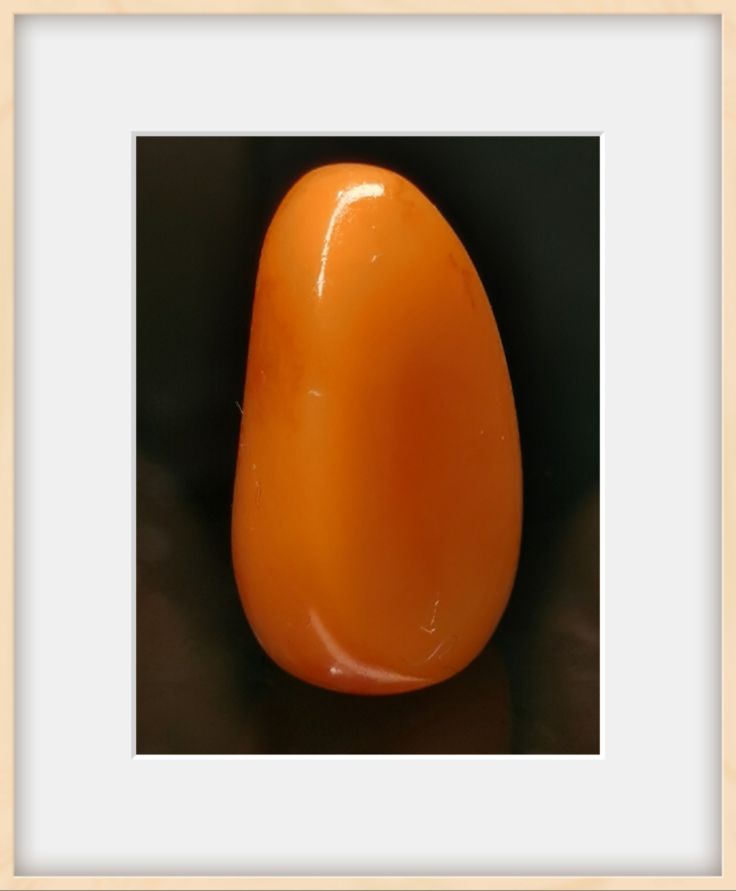 橘皮红田黄石是一种非常稀有的石种,主要产于上坂和中坂.