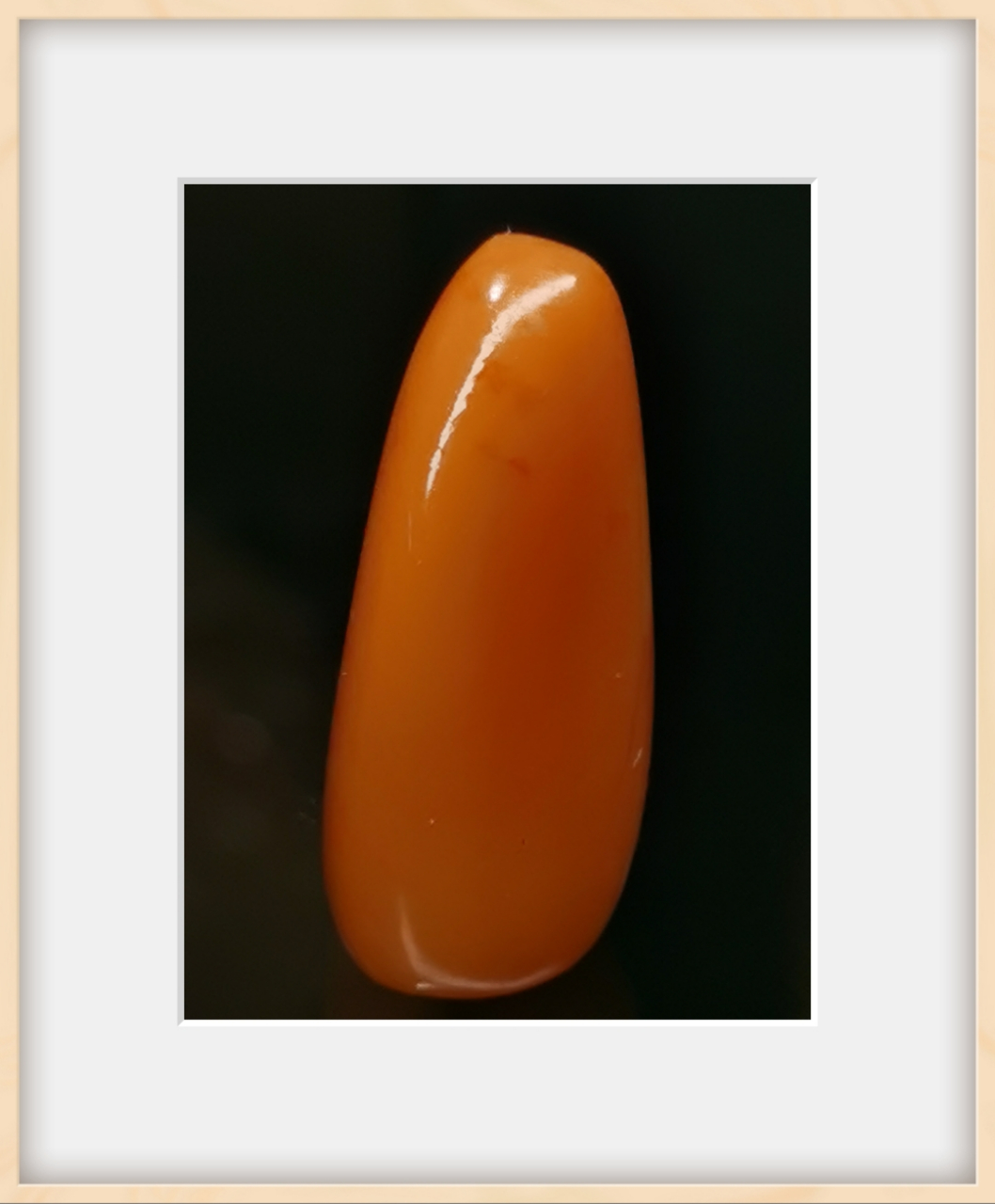 橘皮红田黄石是一种非常稀有的石种,主要产于上坂和中坂.