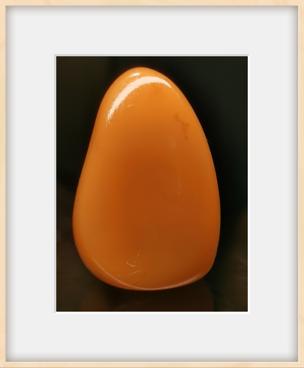 橘皮红田黄石是一种非常稀有的石种,主要产于上坂和中坂.