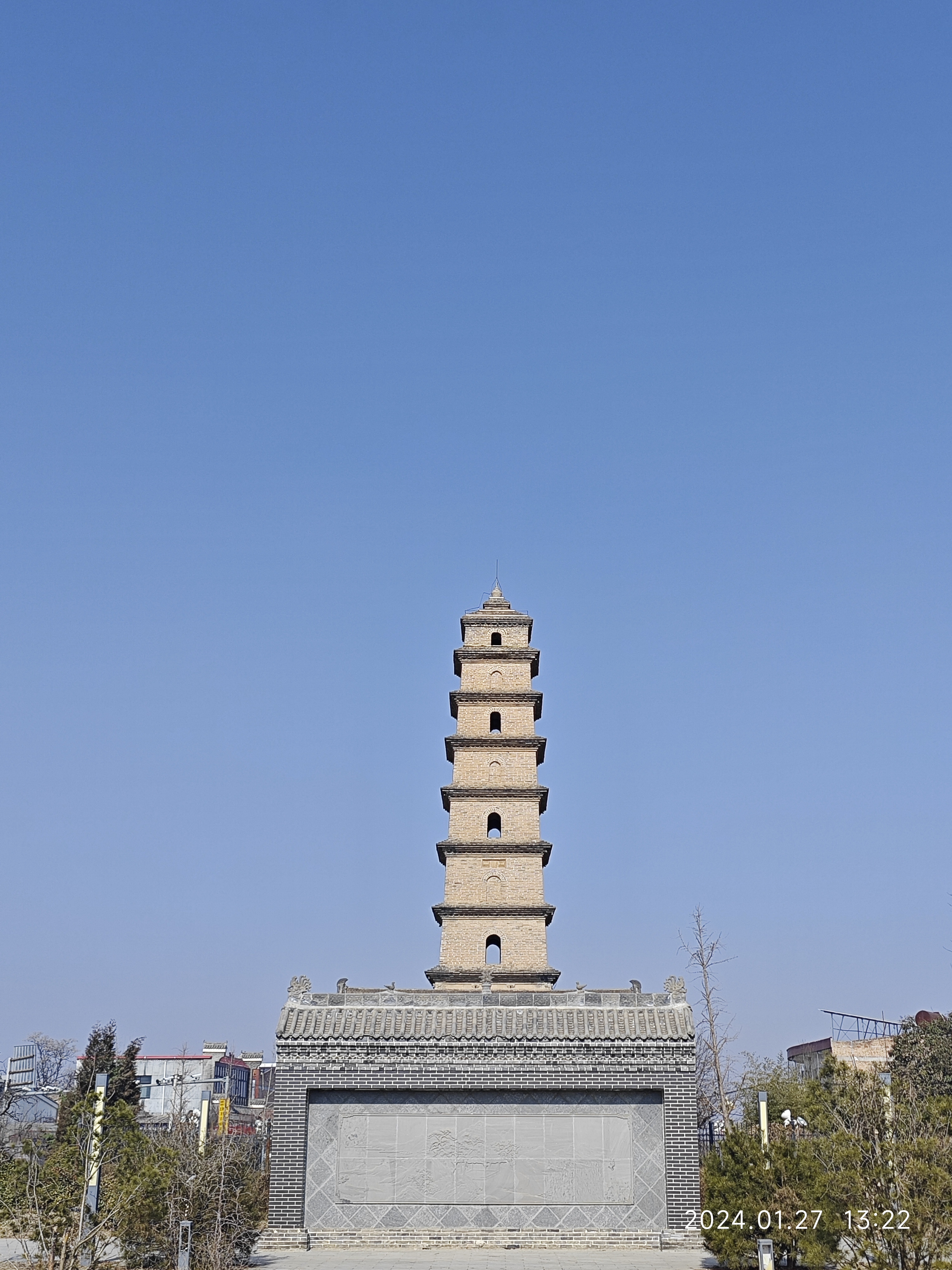 庆安寺塔,又叫镇风宝塔,塔始建于唐,又毁于宋朝,它经历了佛教的兴盛