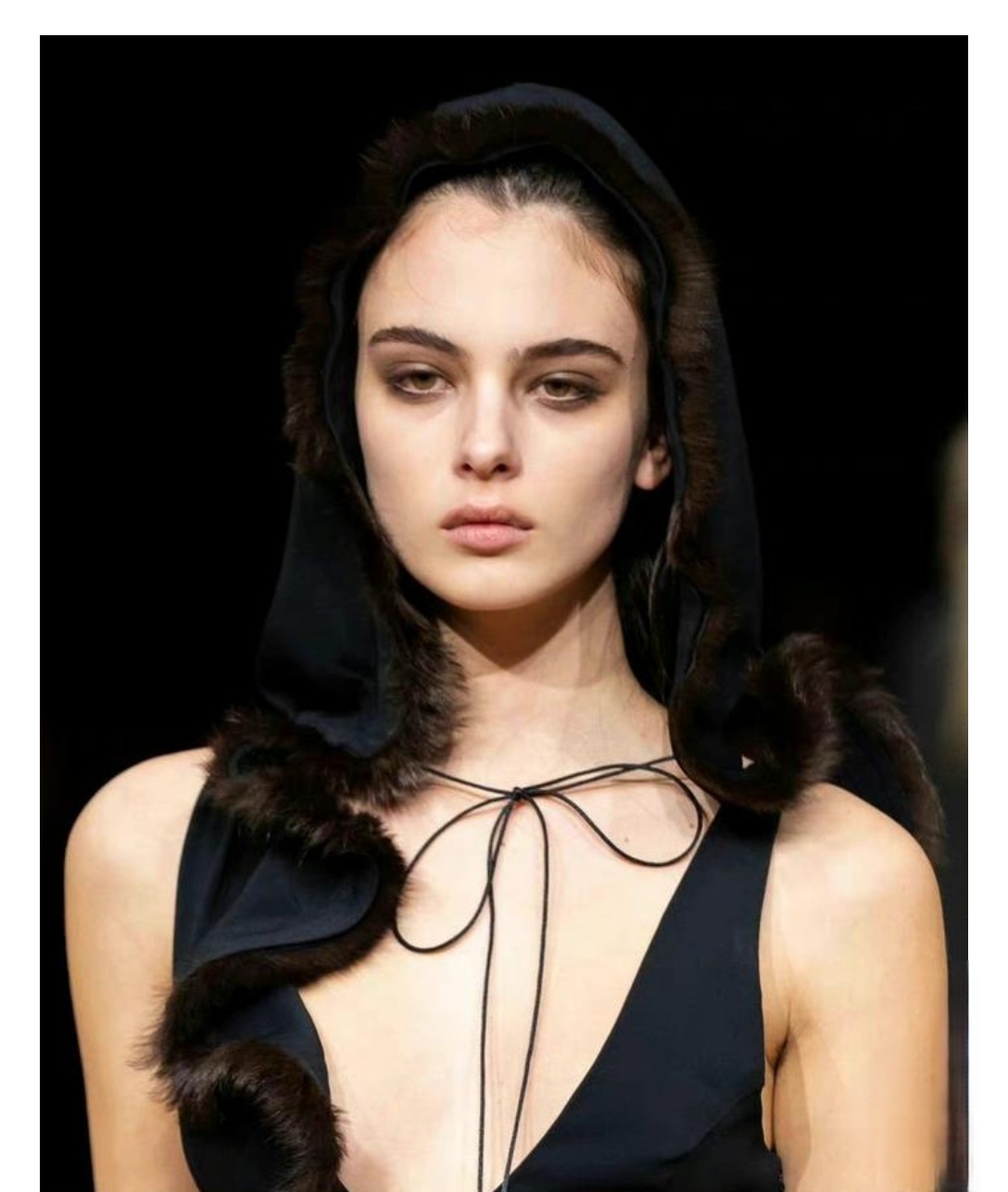 球花女儿 绝美仙女 一一戴娃-卡塞尔(deva cassel)