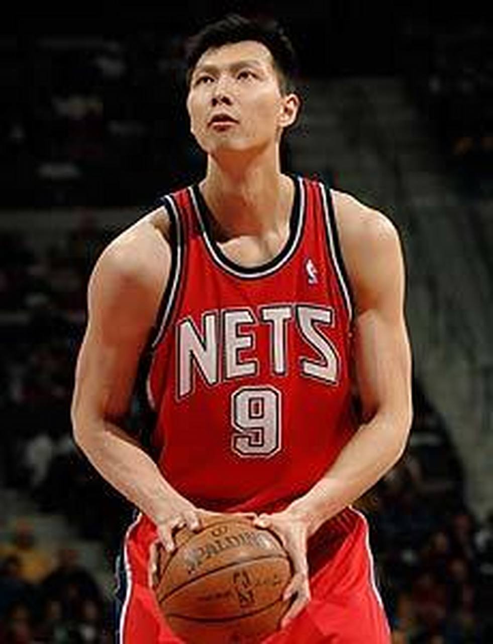 易建联,1987年10月27日出生于中国广东省江门市鹤山市,中国职业篮球