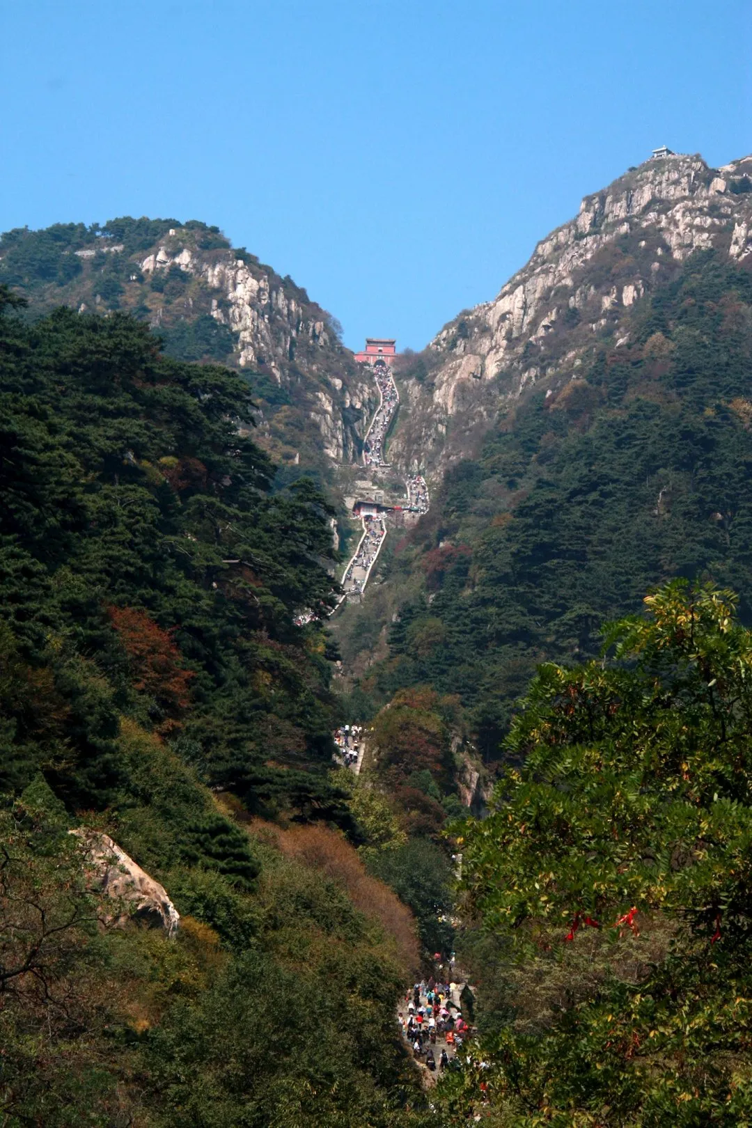 泰山山顶景点图片