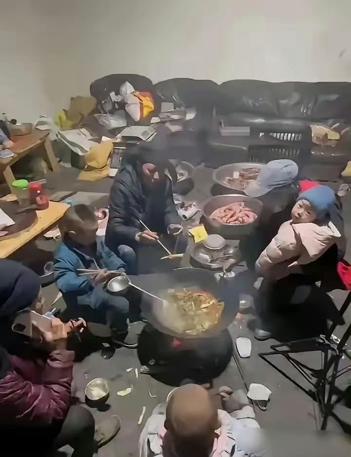 这么穷还生这么多孩子,对于他们来说生孩子等于存钱