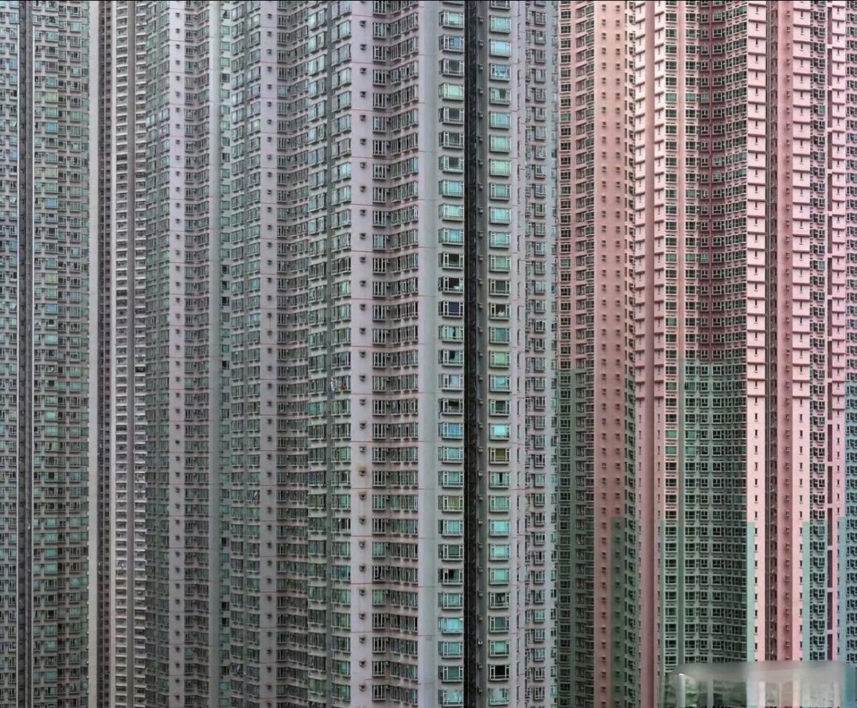 中国香港居民楼照片,你会住在这种密集的楼里吗?