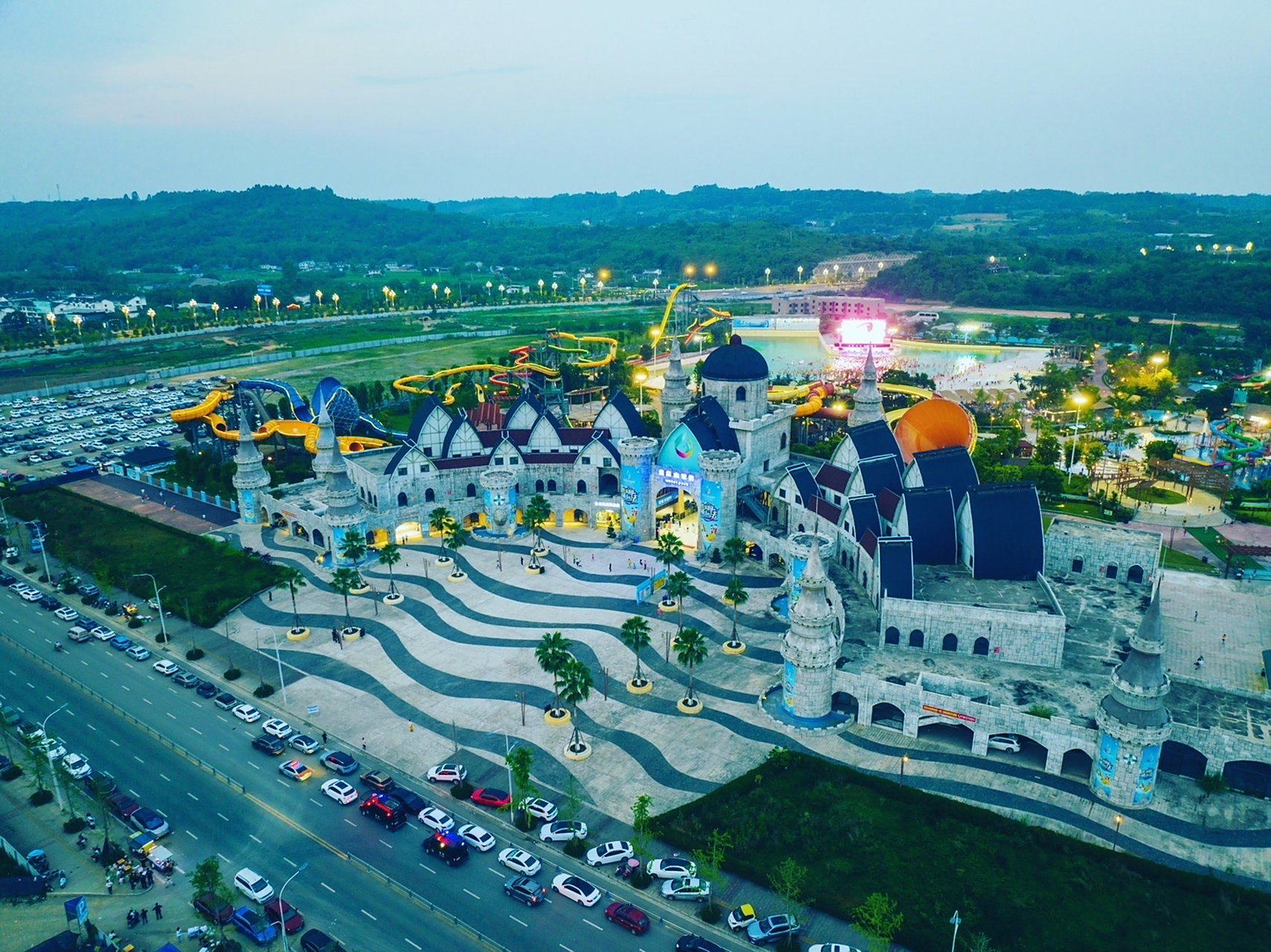 乐乐水世界位于四川省绵阳市安州区河东新区.