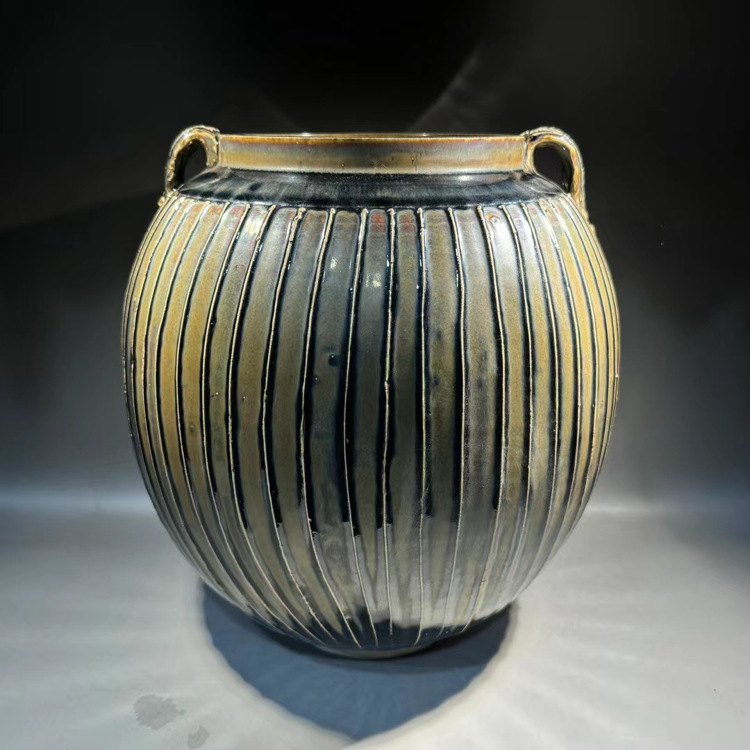 精品收藏 北宋 定窑黑釉线条纹双系罐. 尺寸:高:31公分 口径:16公分.