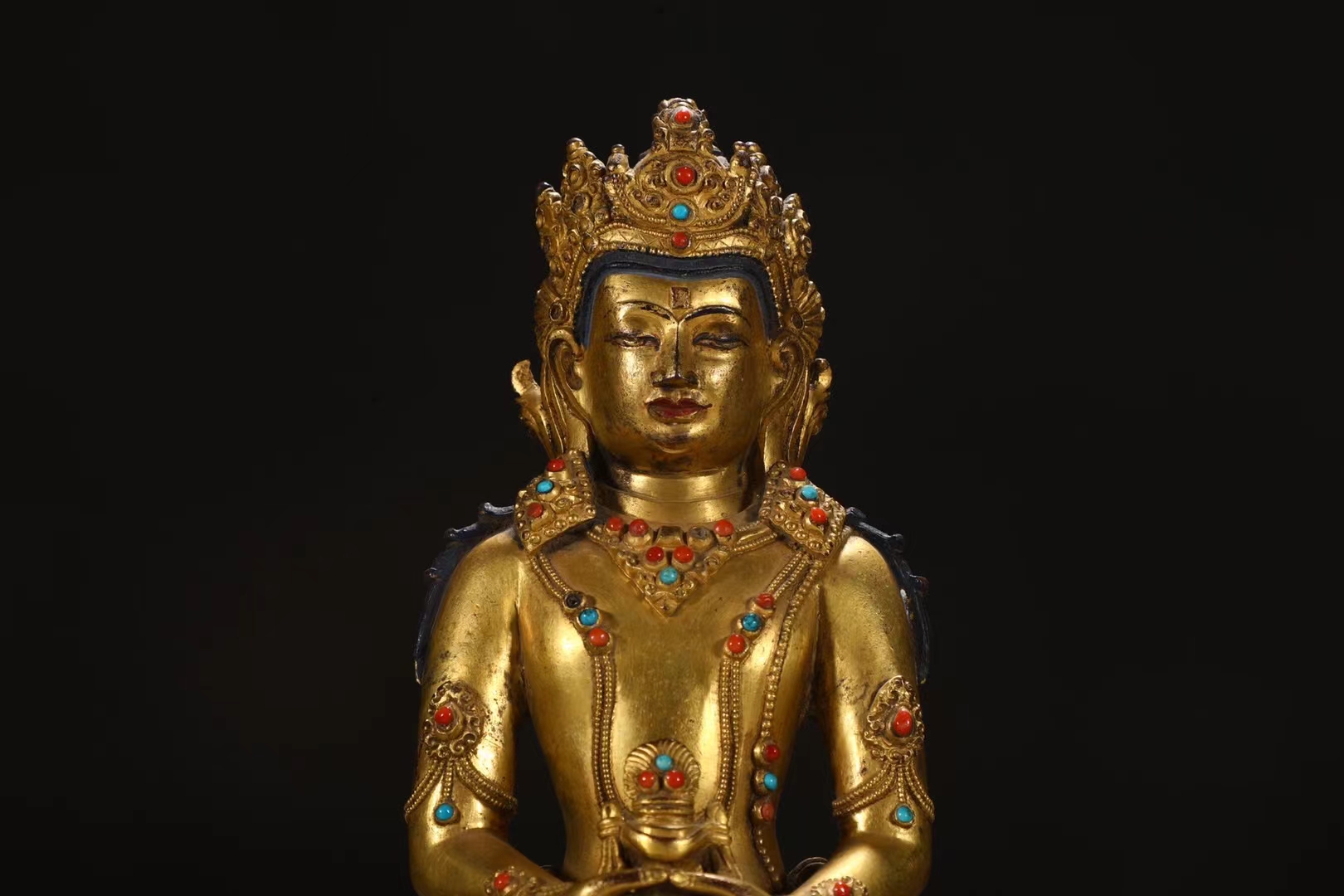 明 精铸铜胎鎏金无量寿佛坐像 【规格】高24.6cm 宽18cm 重3.