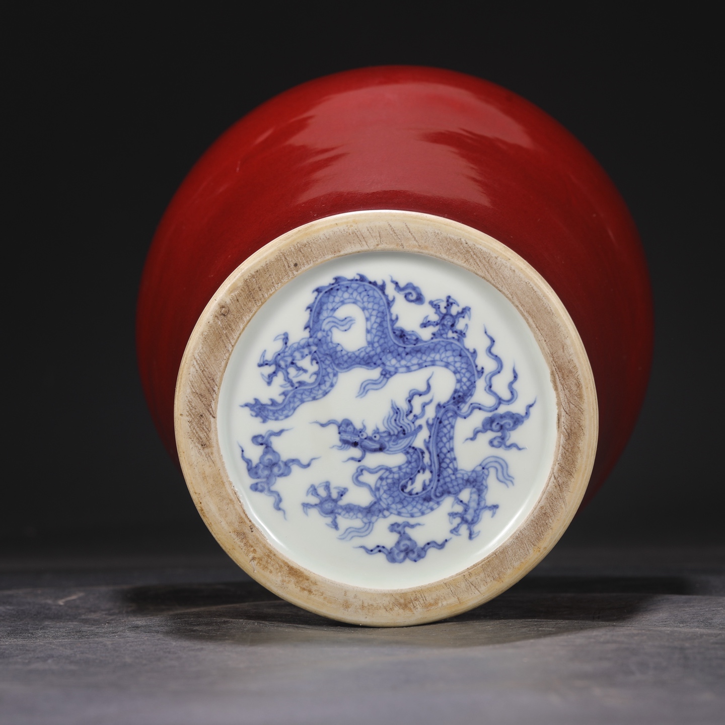 精品收藏 明代 宣德宝石红釉大梅瓶