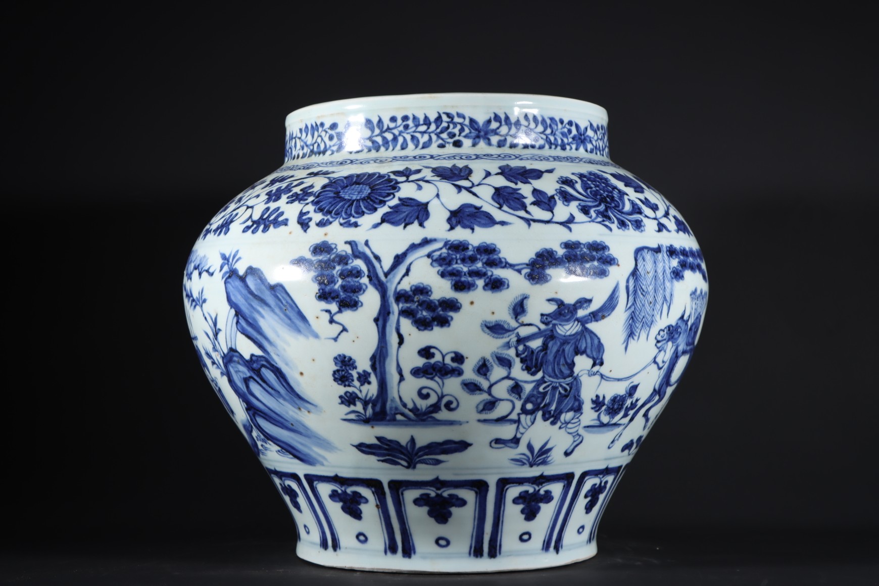 精品收藏 元青花西游记人物罐. 尺寸:高:29cm