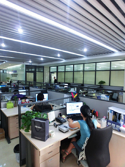 在单位上班,牢记的17个小心眼:  1,不管闲事,不要