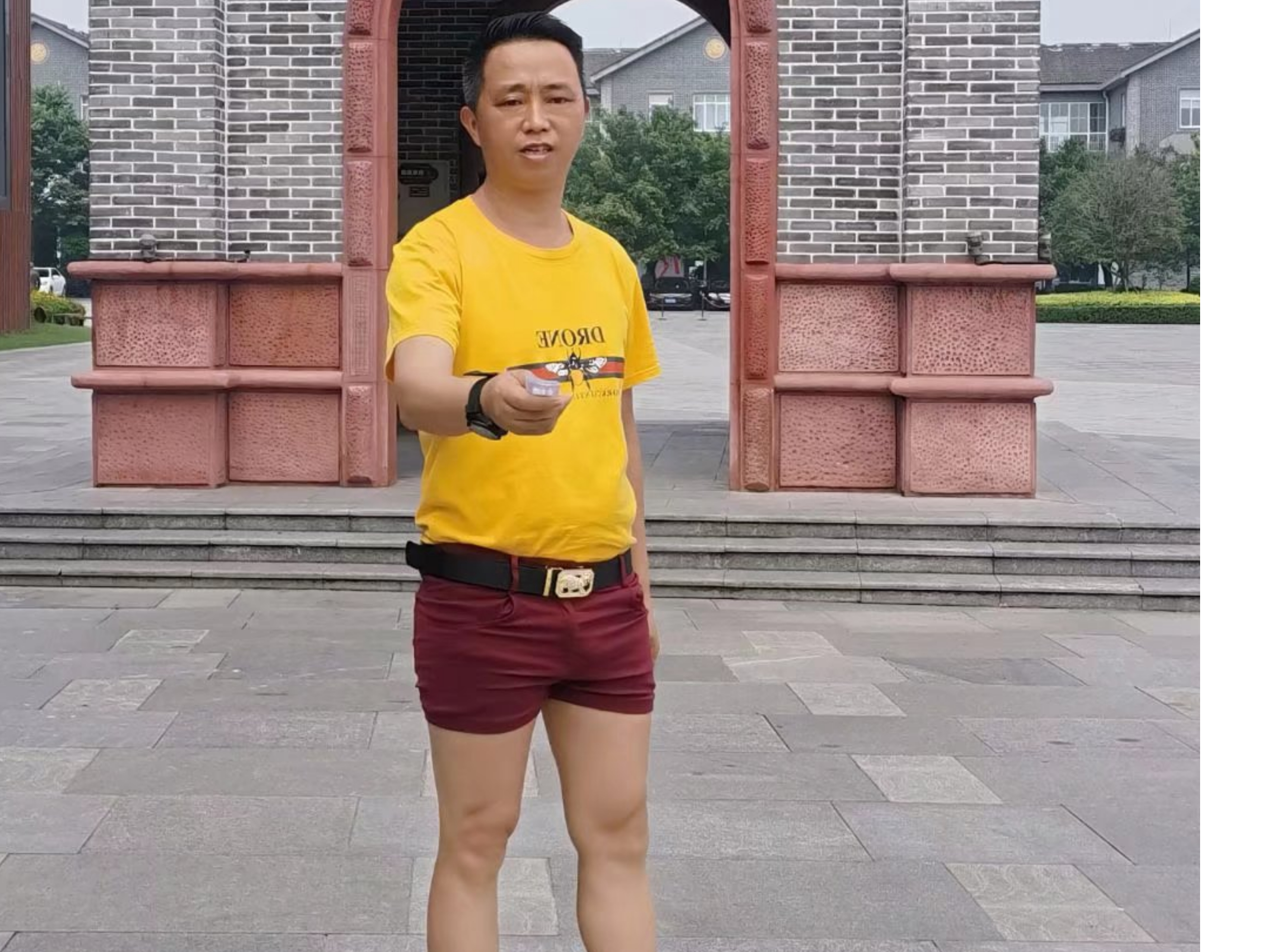 宣传网陶泽编辑旅游打卡成都大邑安仁古镇拍摄照片视频