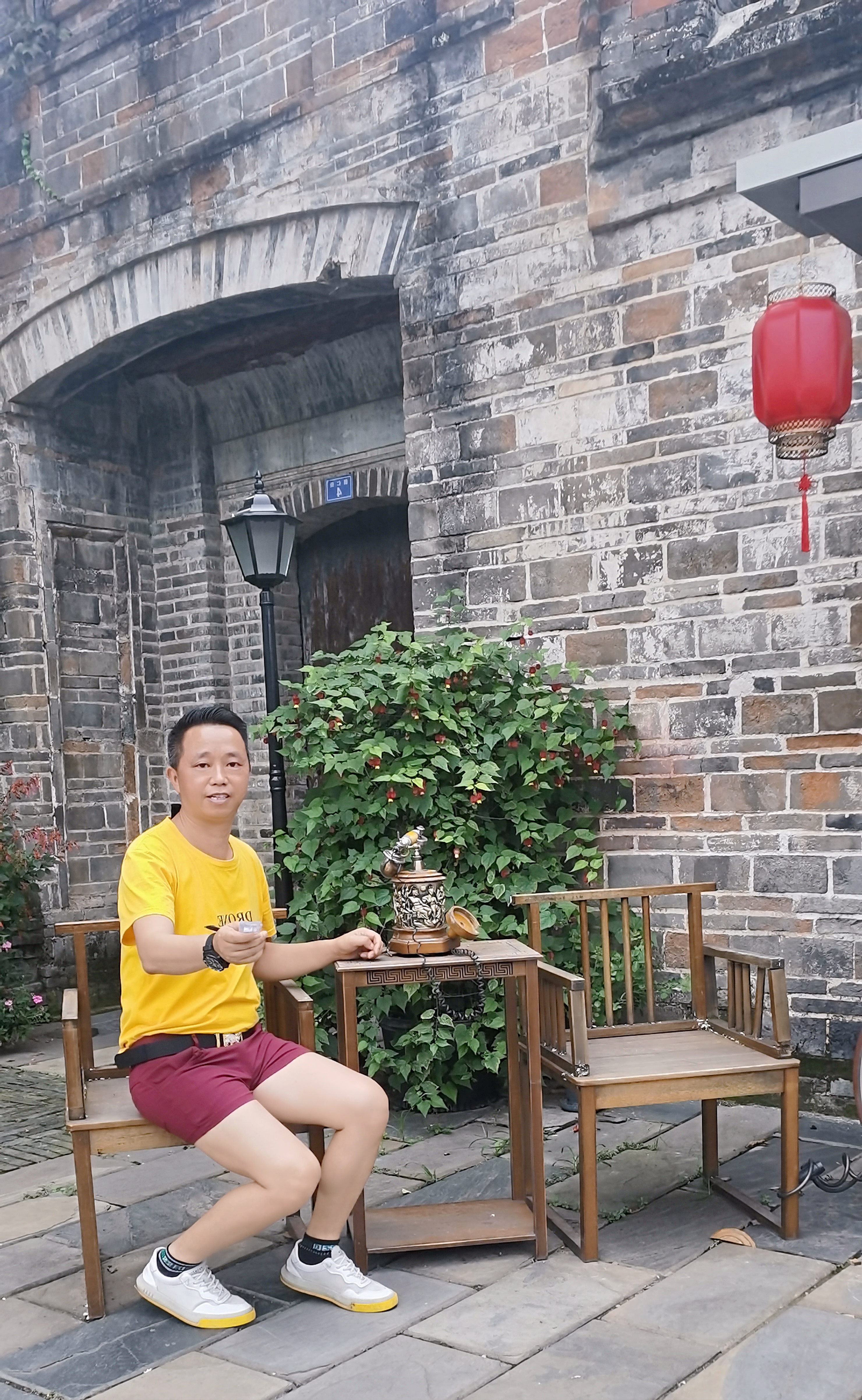 宣传网陶泽编辑旅游打卡成都大邑安仁古镇拍摄照片视频