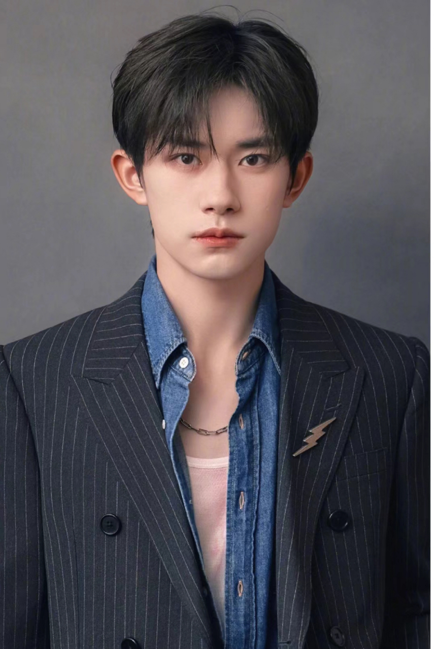 男明星# #小孩哥# #小奶狗# #颜值##易烊千玺# #范丞丞#  #吴磊