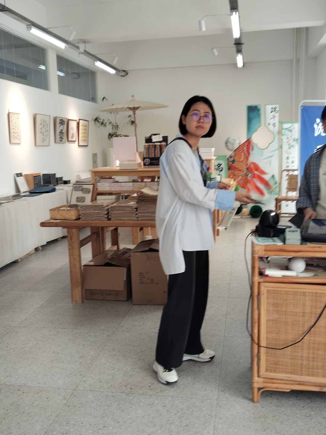 希望山林可以建设露天的游泳馆,冲浪,滑翔伞,露天温泉