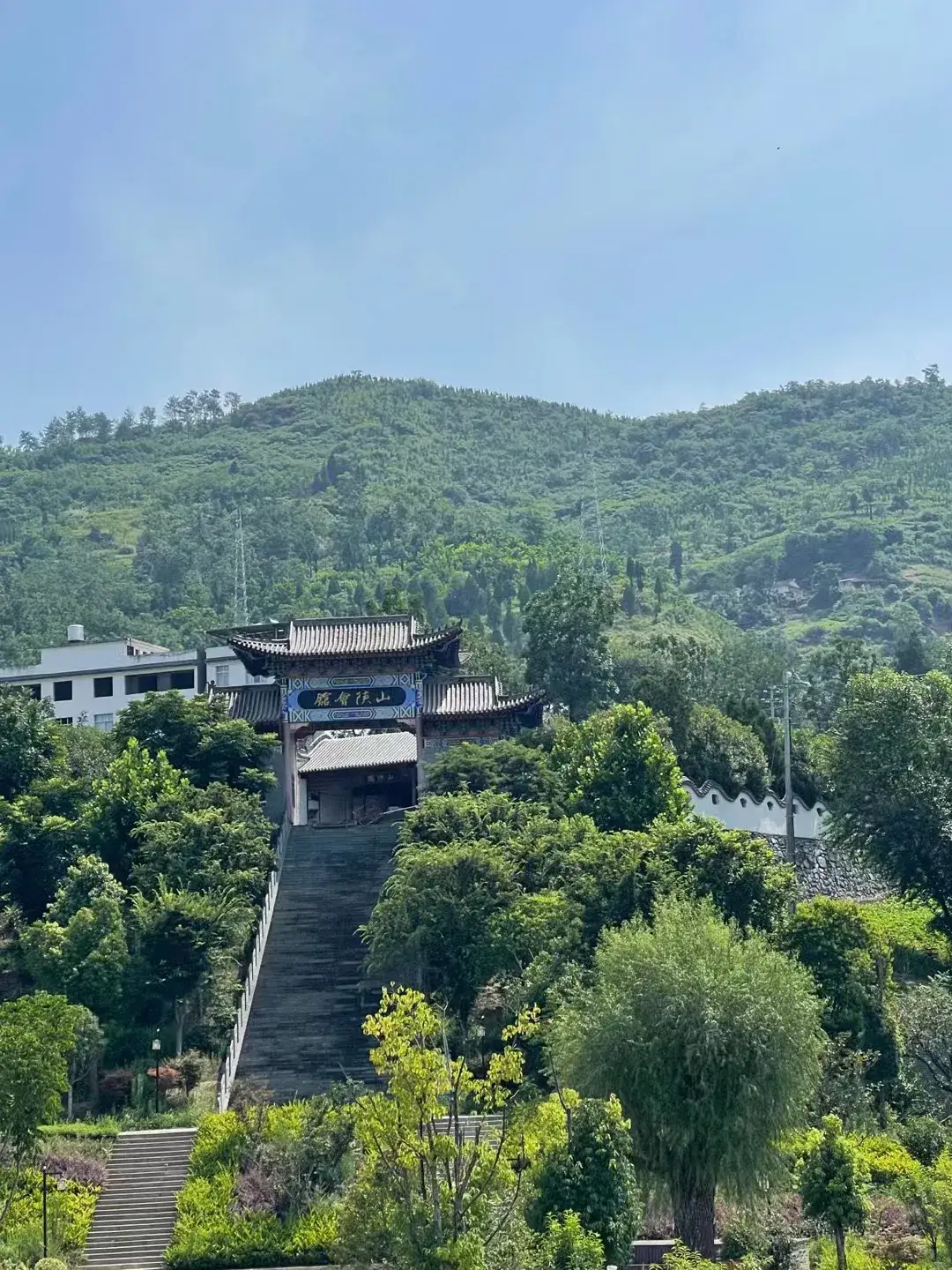 "相见易得好,久住难为人",这样一句话其实是想告