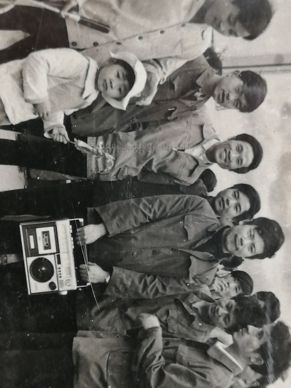 这是八十年代的小年轻!