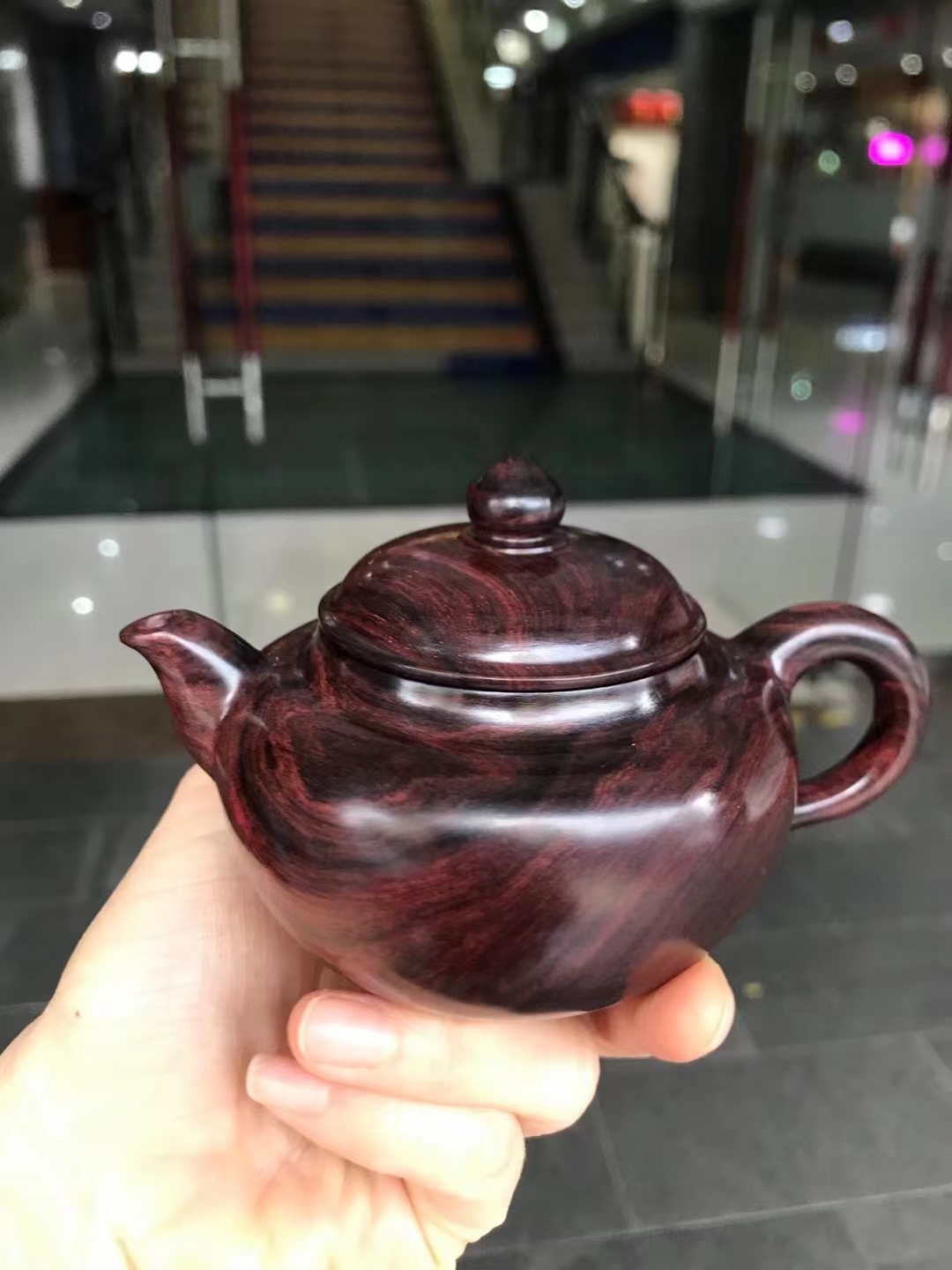 正品海南黄花梨百年紫油梨老料,极品仿古壶,收藏的朋友来哦