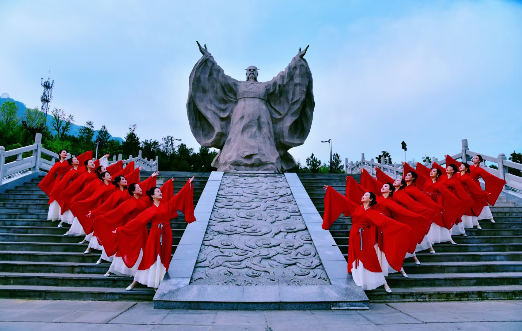 4月6日, 南郑区首届,汉中第五届自行车200--1200公里耐力挑战赛在汉山