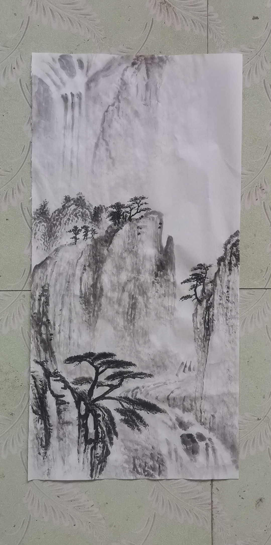 毛笔字纸上的水墨画,让我仿佛置身于古代的山水之间.