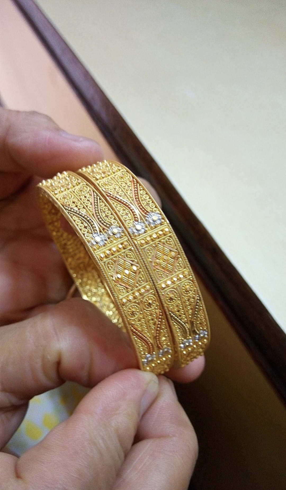 新入手的金镯子,闪瞎了我的眼!