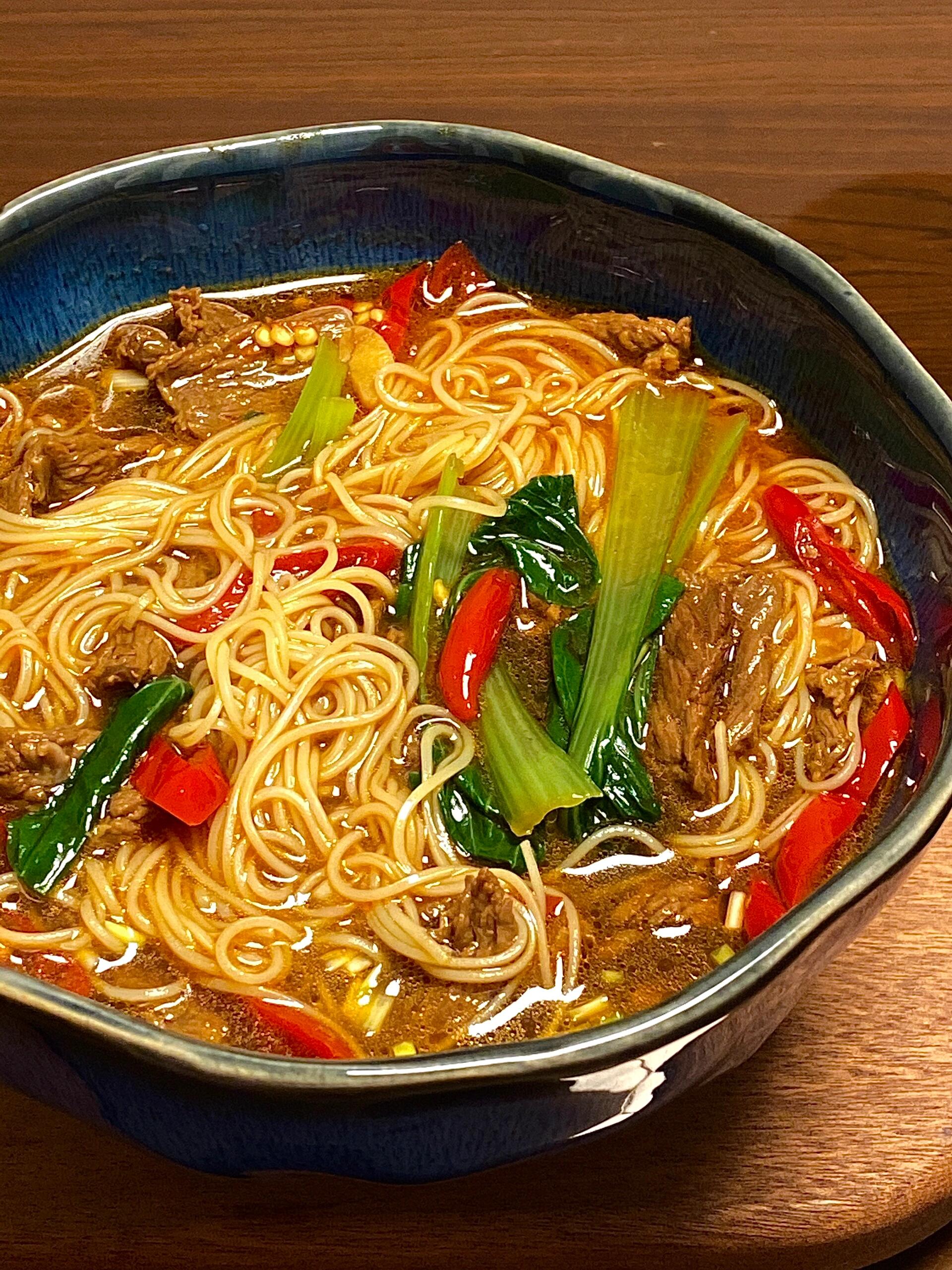 一人食吃什么|泡椒牛肉面!👩‍🍳